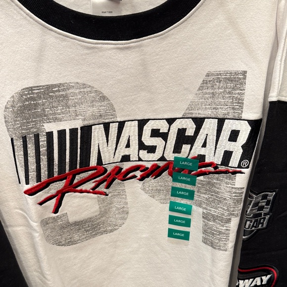 NASCAR Racing Sweatshirt - Picture 4 of 5